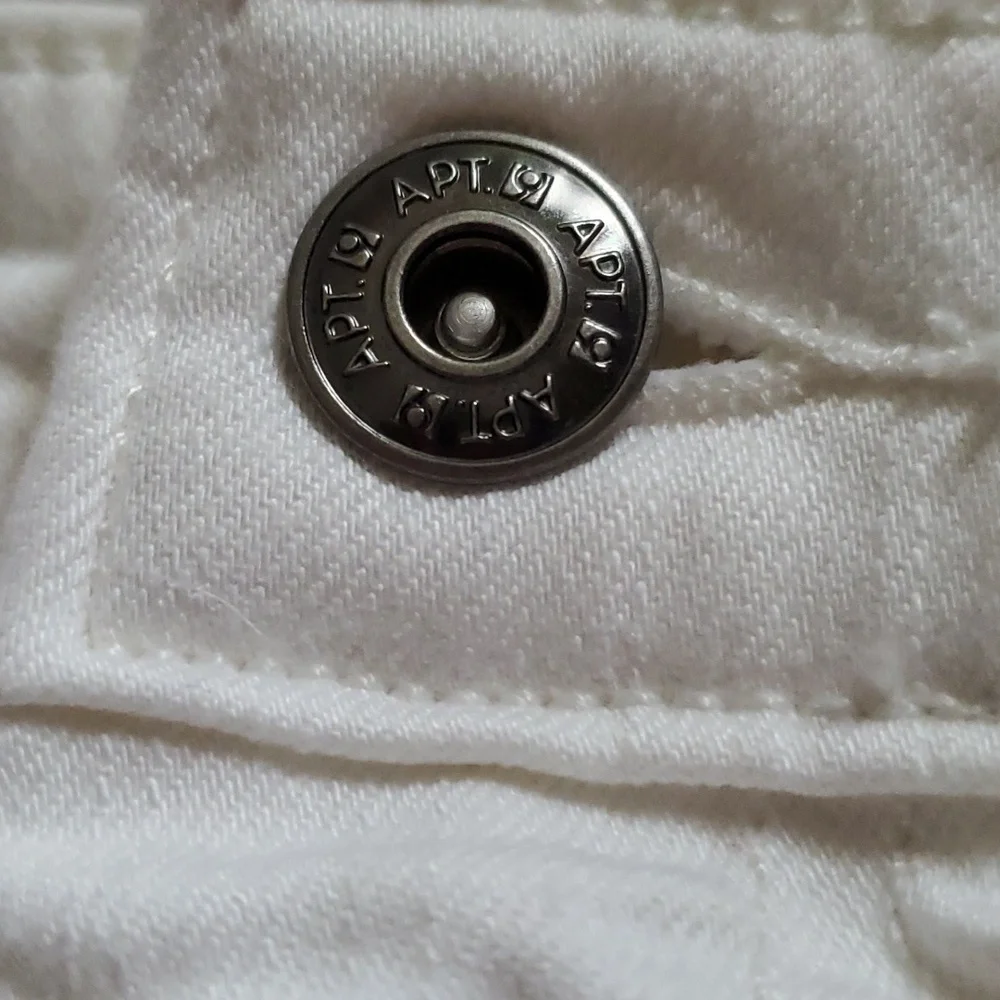 Apt. 9 Cropped Flare Women's White Jean Pants - Size 24W - Picture 6 of 10